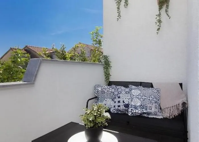 With Parking Space - 25365 Apartment Trogir